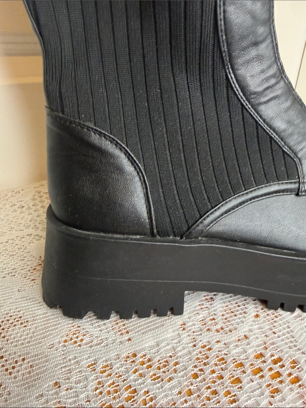 Azalea Wang Kennedy knit top faux leather zip up Platform Boots sz 7.5 - Picture 3 of 8